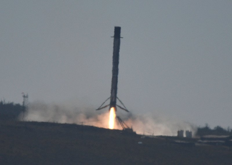 [VIDEO] SpaceX-ova raketa ponijela u orbitu američki špijunski satelit, detalji su - vojna tajna