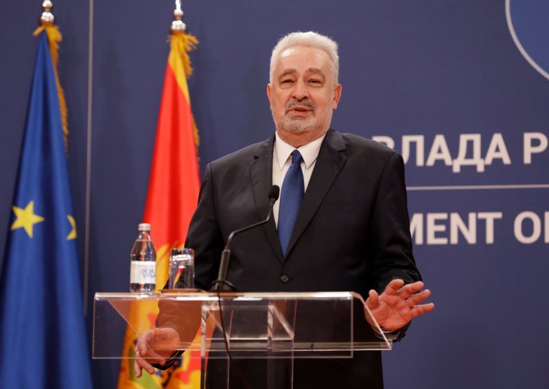 Crnogorski premijer odbio podnijeti ostavku iako se sutra očekuje pad vlade