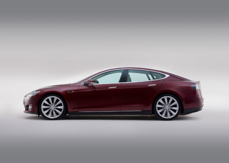 Tesla potvrdio električnog konkurenta BMW-u serije 3