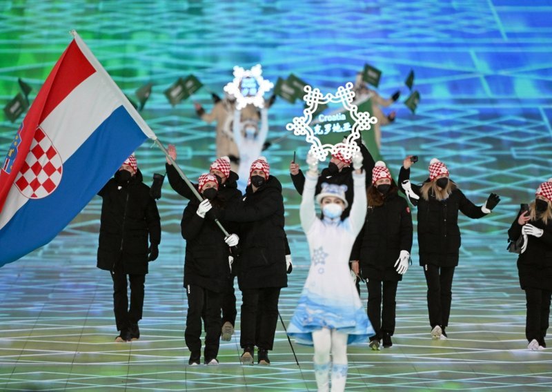 [FOTO] Zimske olimpijske igre u Pekingu su otvorene; Hrvatsku predstavlja 11 sportašica i sportaša