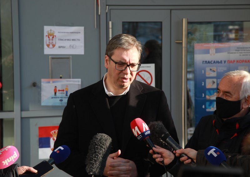 Vučić o Plenkoviću, HV-u i invaziji na Ukrajinu: Srbija protiv sankcija Rusiji sve 'dok može izdržati'