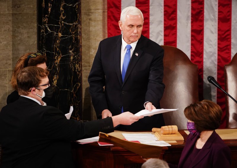 Bivši potpredsjednik Pence o tvrdnjama svog bivšeg šefa: Trump je u krivu. Nisam imao pravo poništiti izbore, to bi bilo neamerički