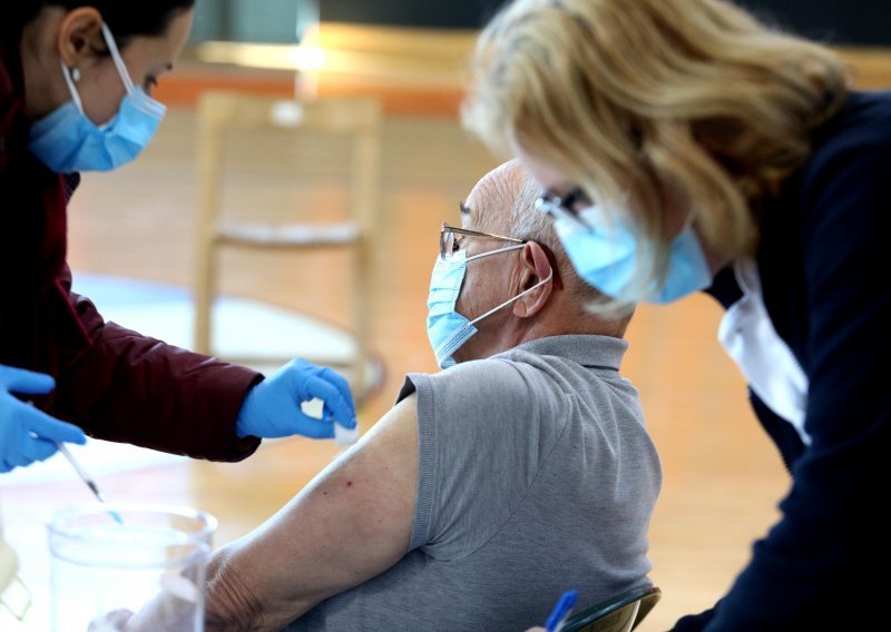U Hrvatskoj 2559 novih slučajeva koronavirusa, umrle 22 osobe