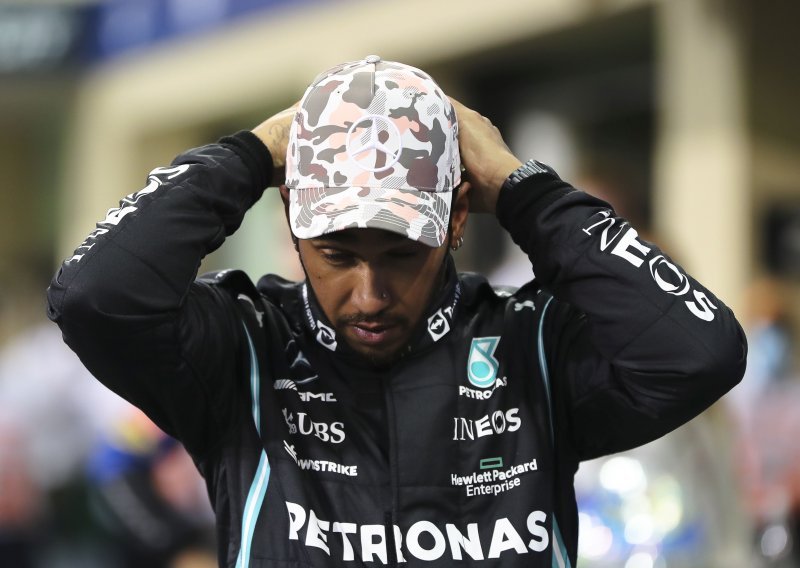 Lewis Hamilton prelomio što misli sa svojom karijerom u Formuli 1; reakcija iz njegove momčadi sve govori