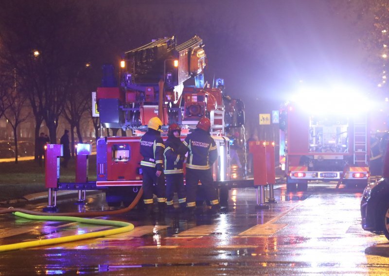 Buknuo požar u krugu Infektivne klinike u Beogradu, ima i žrtava