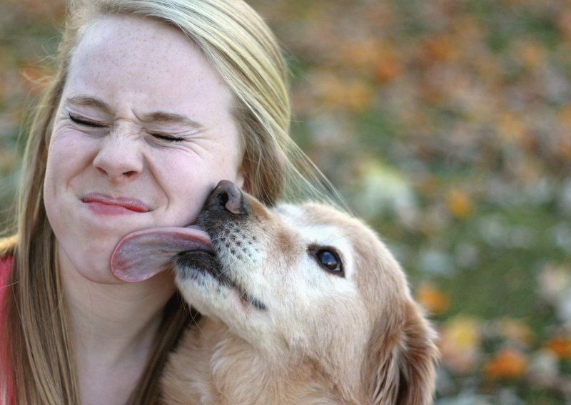 Zašto psi daju puse?