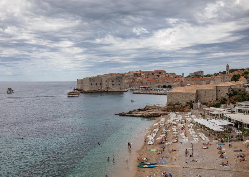 Je li zbog loše procijepljenosti ugrožena turistička sezona? 'Naši konkurenti na Mediteranu će iskoristiti negativni PR'