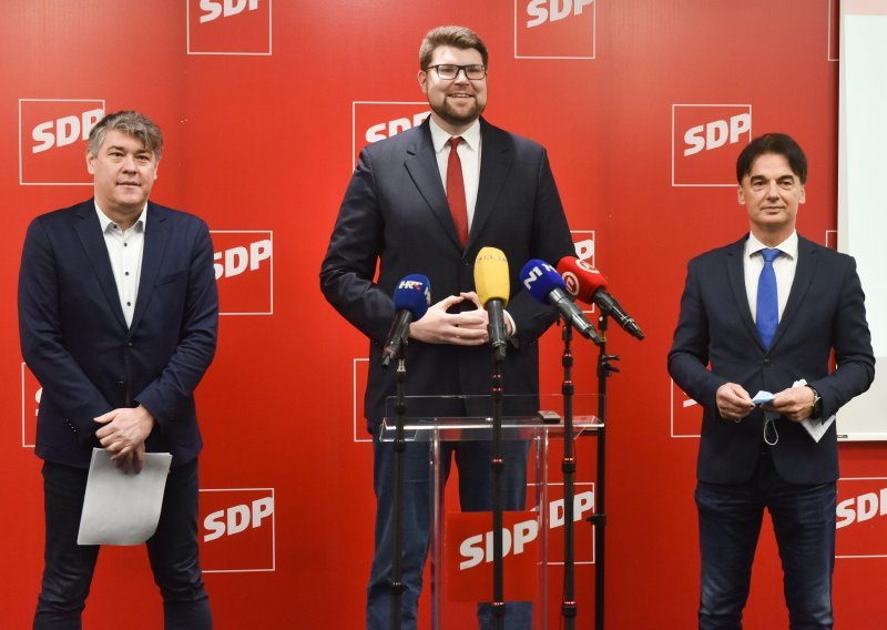 [FOTO] SDP predlaže inflatorni dodatak za umirovljenike: 'Vladine mjere su debelo zakašnjele, nemamo vremena za čekanje'