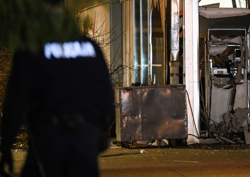 Eksplozija bankomata u Sesvetama, policija traga za počiniteljima