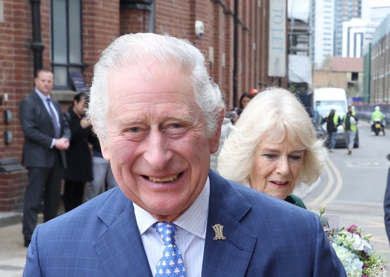 Britanski princ Charles ponovno pozitivan na covid-19