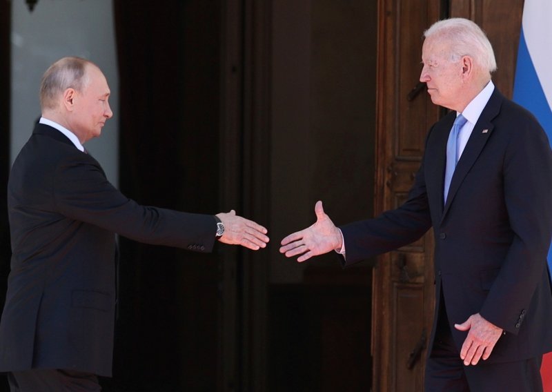 Kremlj: Bidenova izjava o okončanju Putinove vladavine uznemirujuća