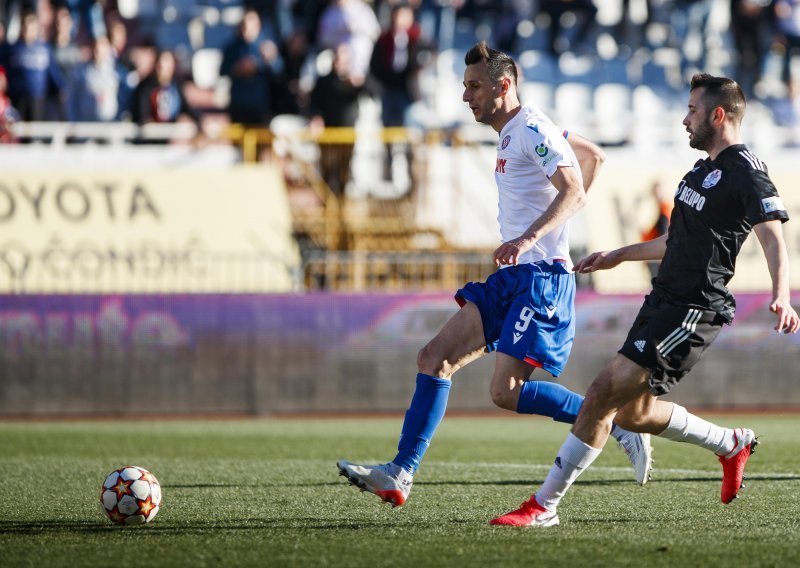 Nikola Kalinić oglasio se nakon povratničkog debija u dresu Hajduka: Bilo je jako čudno, ali srce mi je kao kuća