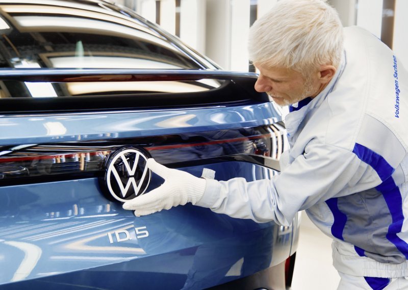 [FOTO/VIDEO] ID.5 u serijskoj proizvodnji: Volkswagen uspješno transformirao tvornicu u Zwickauu u pogon za proizvodnju električnih vozila