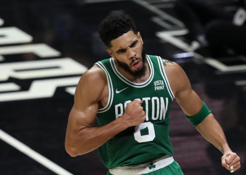 Boston dobio Atlantu i ostvario najdulji aktivni pobjednički niz u NBA ligi; pogledajte kako Jayson Tatum dominira