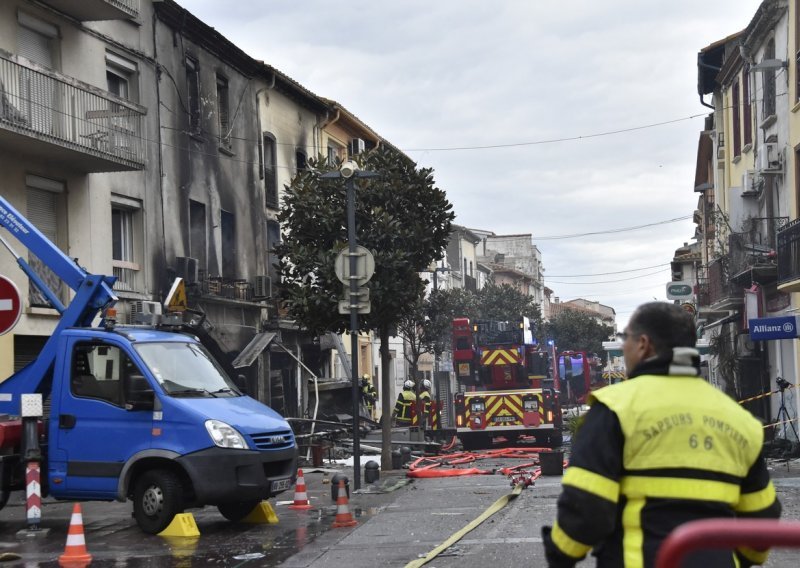 [FOTO] Sedmero mrtvih u požaru na jugozapadu Francuske