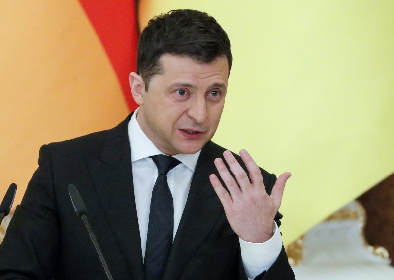 Zelenskij pozvao odbjegle političare i poslovnjake da se u roku od 24 sata vrate u Ukrajinu