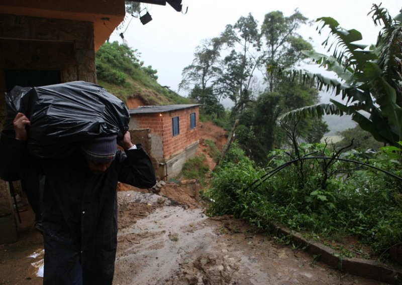 [VIDEO] Ogromna poplava odnijela 18 života u Brazilu, kiša ponovno počinje padati