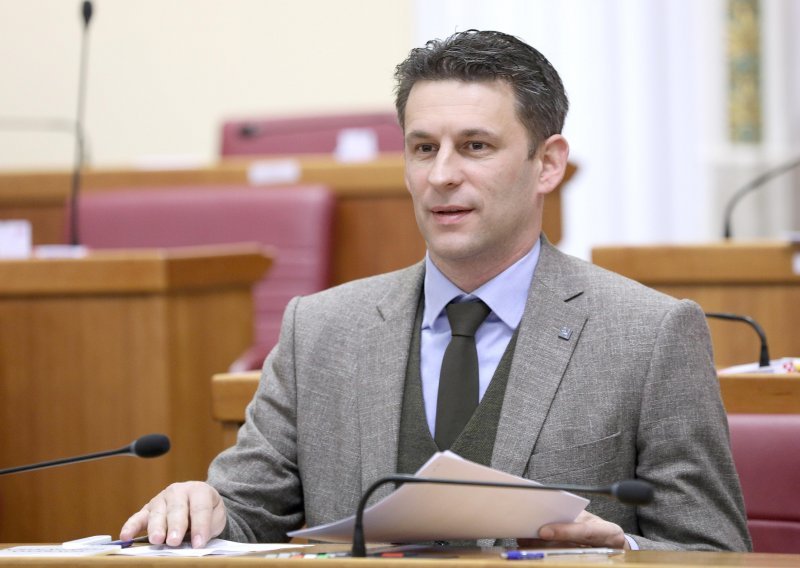 Božo Petrov: Most će pokrenuti opoziv ministra Ćorića