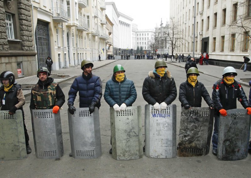 Nakon dramatičnog dana, tko vlada u Ukrajini?