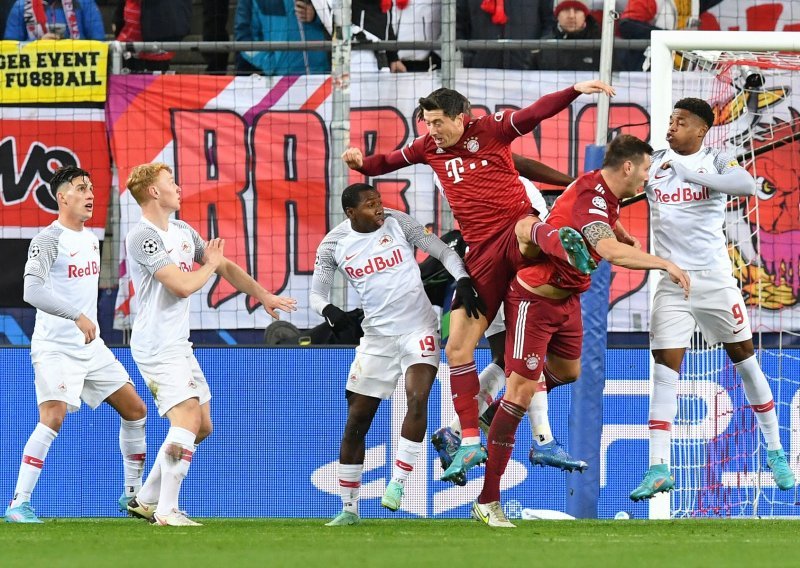 [FOTO] Red Bull Salzburg vodio je protiv Bayerna sve od 90. minute utakmice, a onda su se ukazali Müller i Coman...