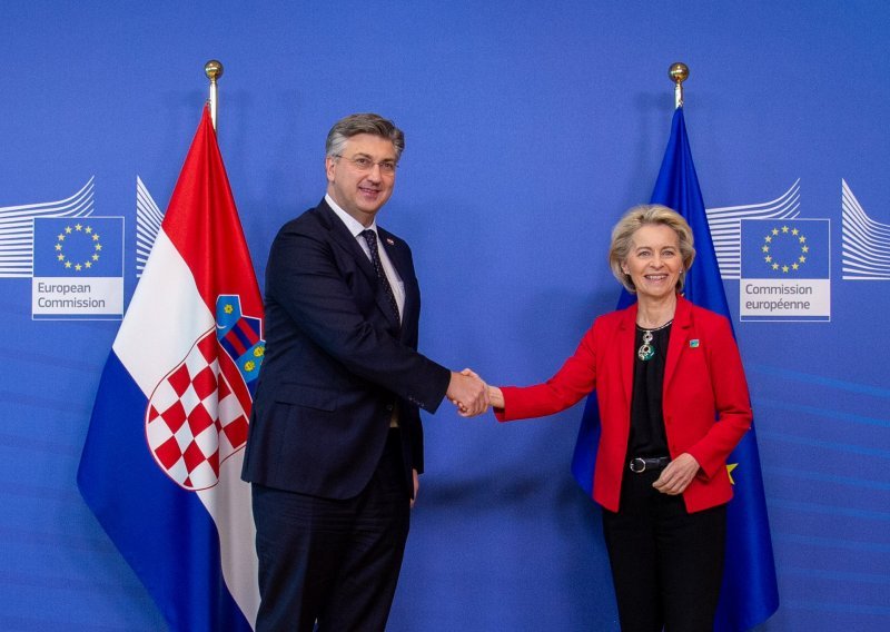 Plenković i Ursula von der Leyen istovremeno objavili: Hrvatskoj produžen rok za sanaciju šteta od potresa europskim novcem do lipnja 2023.