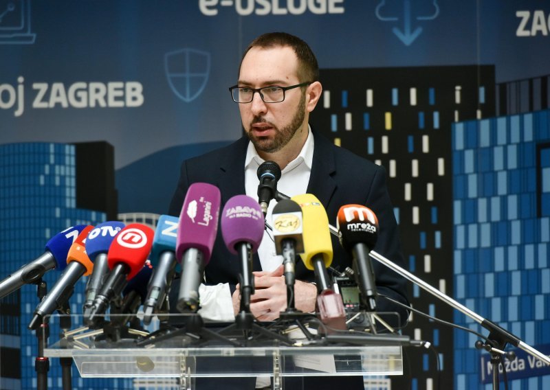 Tomašević: Zagreb ide snažno naprijed u korištenje digitalnih tehnologija