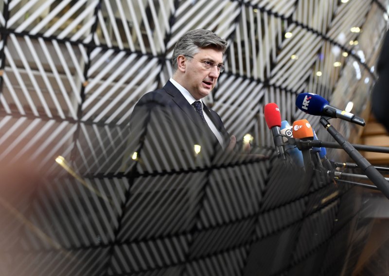 Plenković nakon samita čelnika EU-a: Ključno je dati prostor pregovorima o stanju oko Ukrajine