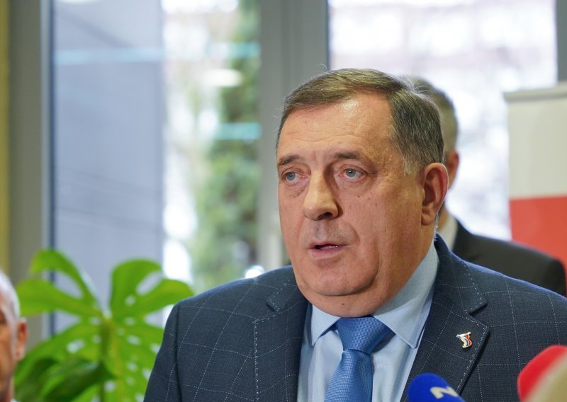 Dodik o sankcijama EP-a: 'Meni je otprilike suđeno, a da me nitko ništa upitao nije'