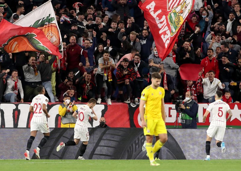 [FOTO] Sevilla dominantna i sigurna; Dinamu za prolazak u osminu finala treba čudo u Maksimiru