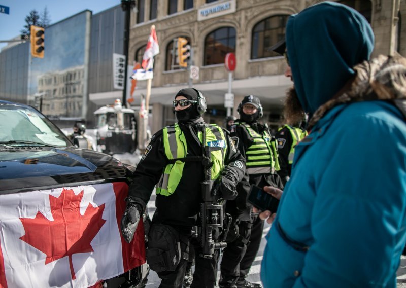 Kanadska policija 'čisti' središte Ottawe, glavni organizatori prosvjeda u pritvoru