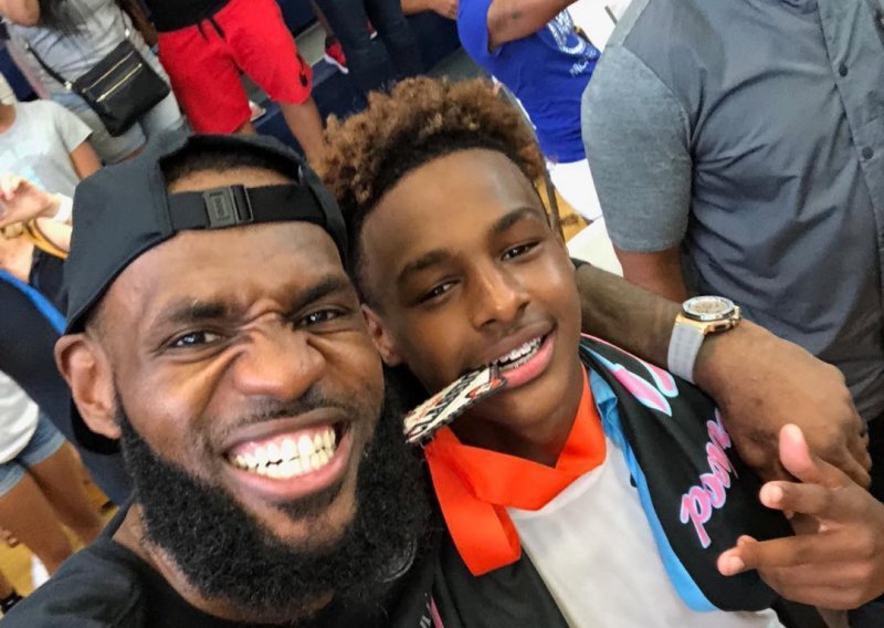 LeBron James posljednju sezonu želi igrati sa sinom: Gdje god bude on, bit ću i ja. Novac nije važan