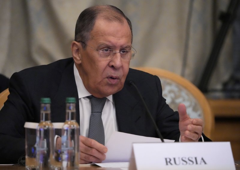Lavrov: Moskva će se nastaviti boriti u Ukrajini do kraja. Nećemo dopustiti da nas bilo kakva provokacija izbaci iz ravnoteže