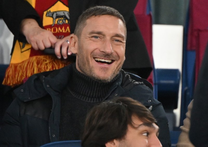 Nakon 17 godina Francesco Totti razvodi se od supruge, a već se viđa sa zanosnom Noemi