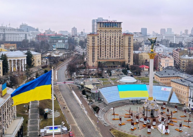 [VIDEO] Od ponoći u Ukrajini izvanredno stanje, što to znači?