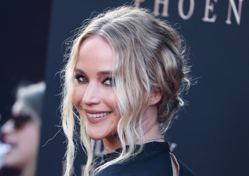 Njezinoj sreći nema kraja: Jennifer Lawrence rodila prvo dijete i to je sve što javnost zna