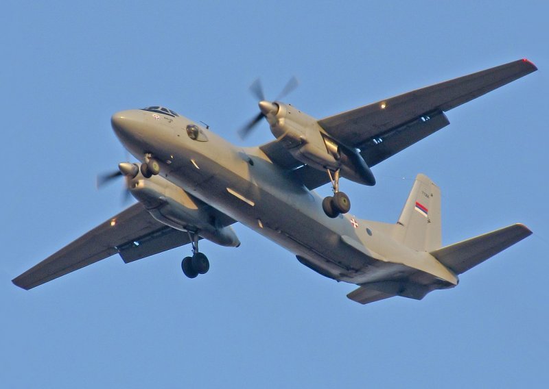 Srušio se ruski vojni transportni zrakoplov AN 26 , posada poginula