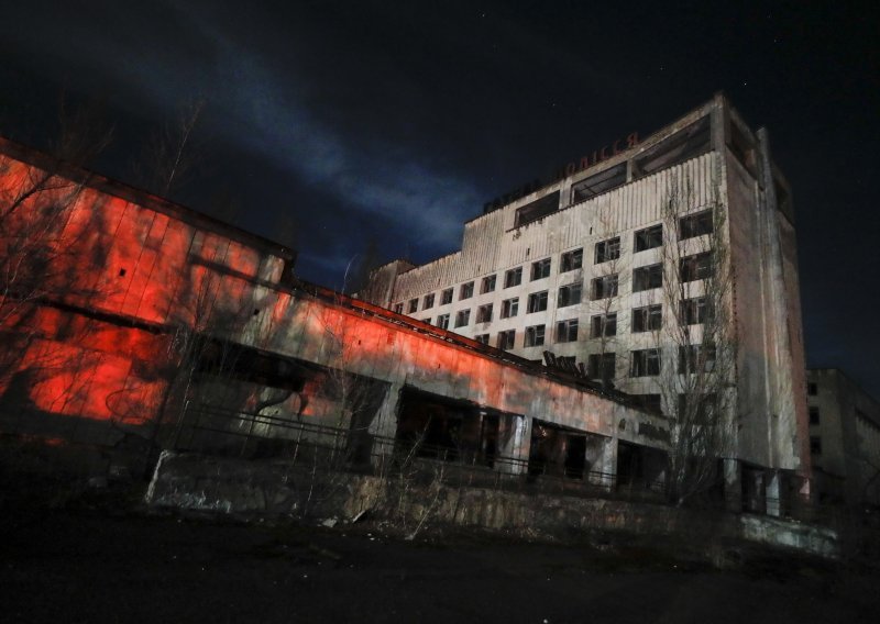 Rusija je pristala dopustiti ukrajinskom timu pristup elekričnim vodovima u Černobilu