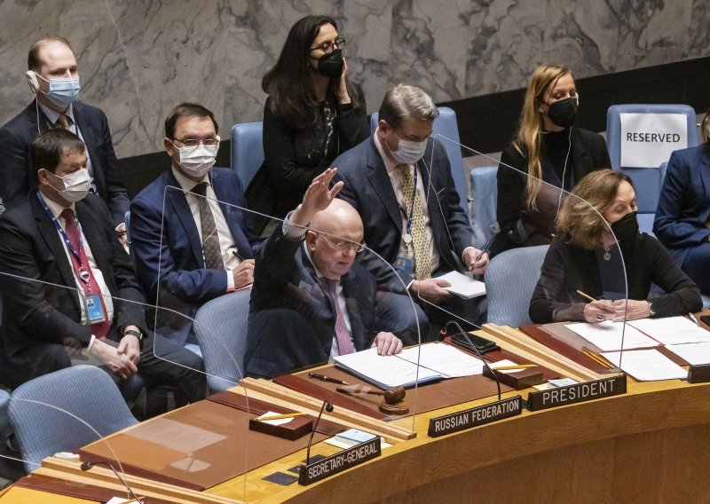 Vijeće sigurnosti UN-a glasalo o rezoluciji koja osuđuje invaziju na Ukrajinu: Rusija uložila veto, a Kina bila suzdržana