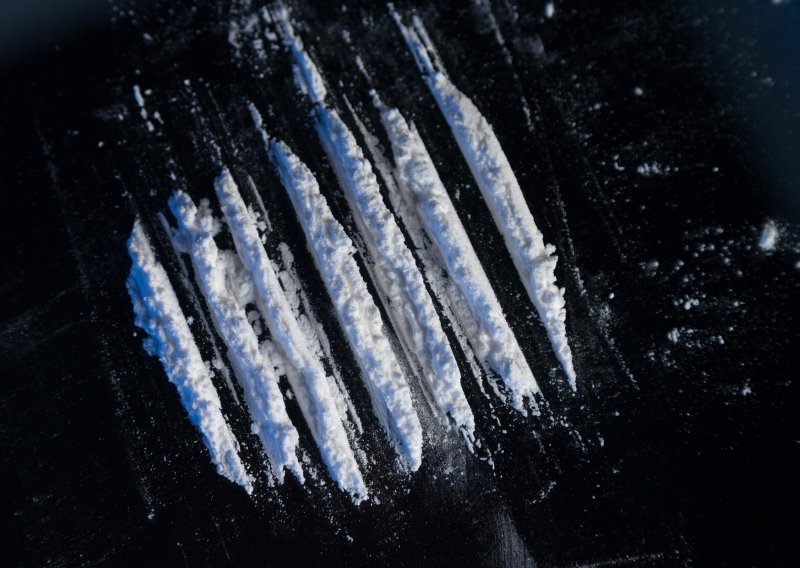 Razbijena šesteročlana skupina dilera kokaina i proizvođača amfetamina