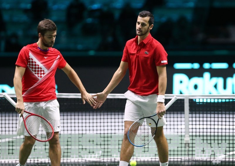 Nikola Mektić i Mate Pavić ovo finale neće tako lako zaboraviti; u teniskoj drami hrvatski par imao je tri meč lopte, ali...