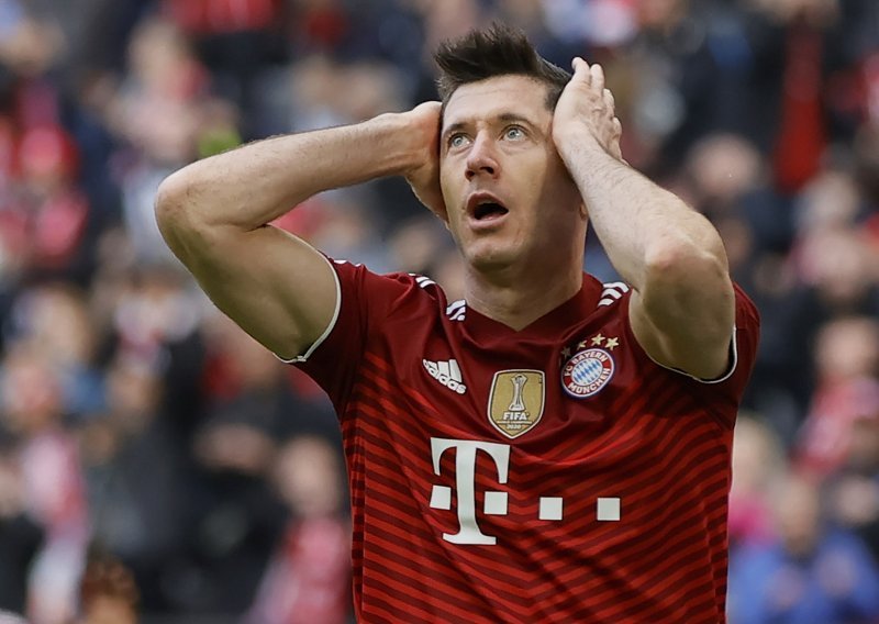 Panika u Bayernu; Robert Lewandowski svojom je izjavom šokirao čelnike kluba koji bi ga zbog toga mogli prodati već ovog ljeta...