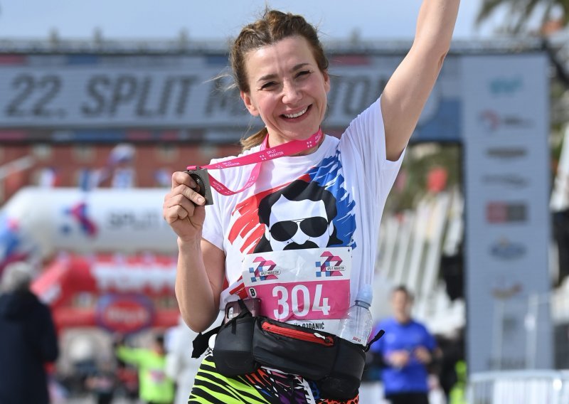 Ecija Ojdanić istrčala maraton pa ponosno objavila: 'Četiri godine starija i 15 min brža! Godine mi dobro čine!'