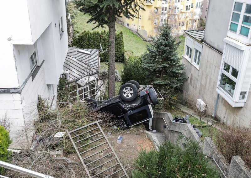 [FOTO] Terencem probio ogradu i završio na prilaznim stubama