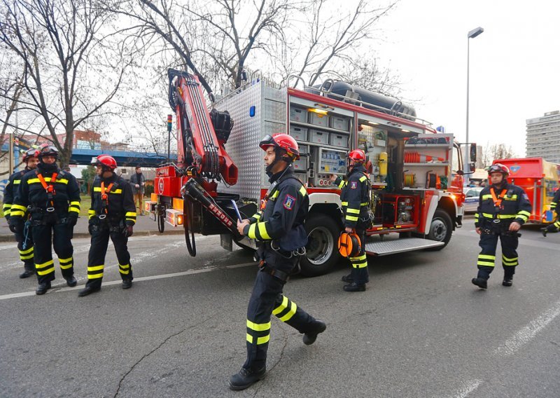 Pogledajte spektakularnu vježbu u zgradi HT-a