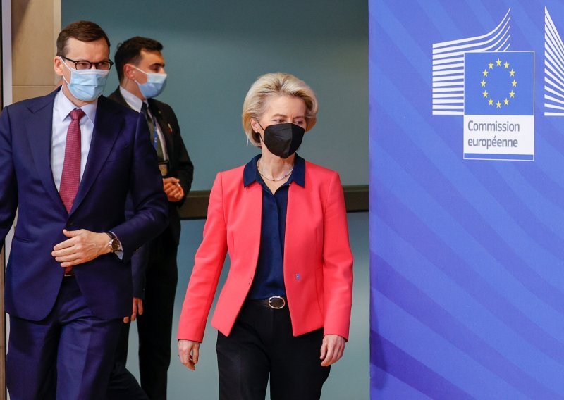 Morawiecki s Von der Leyen o ubrzanom prijemu Ukrajine u EU