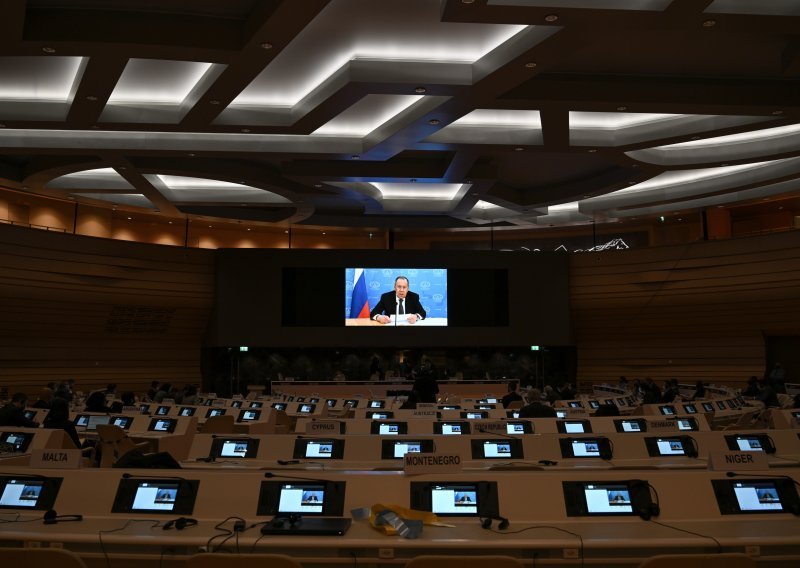 Lavrova bojkotirali u Ženevi: Pred praznom dvoranom držao videogovor o 'nuklearnoj prijetnji' iz Ukrajine