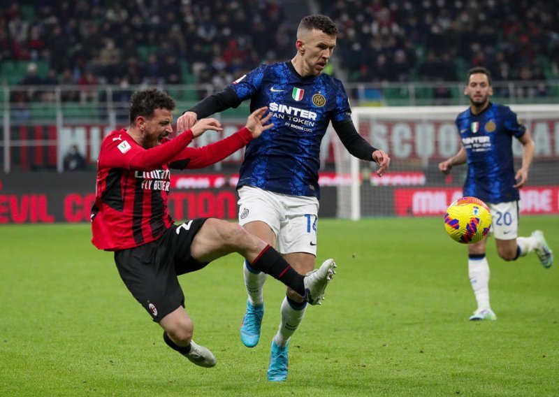 [FOTO] Milan i Inter u polufinalu talijanskog Kupa remizirali bez golova; uzvrat se igra tek 20. travnja