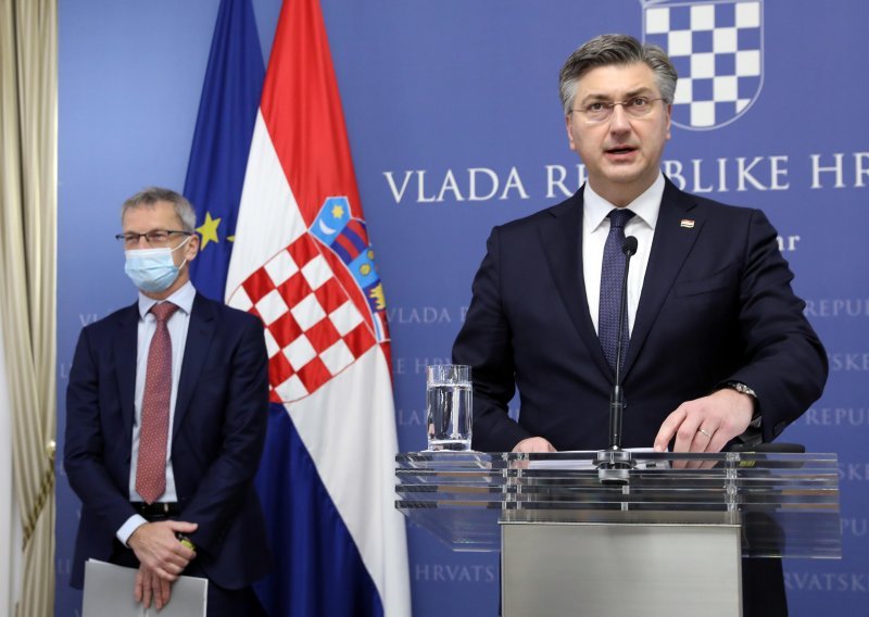 Plenković, Marić i Vujčić objavili koliko je točno HPB platio Sberbank: 'Više nema potrebe za dizanjem novca'