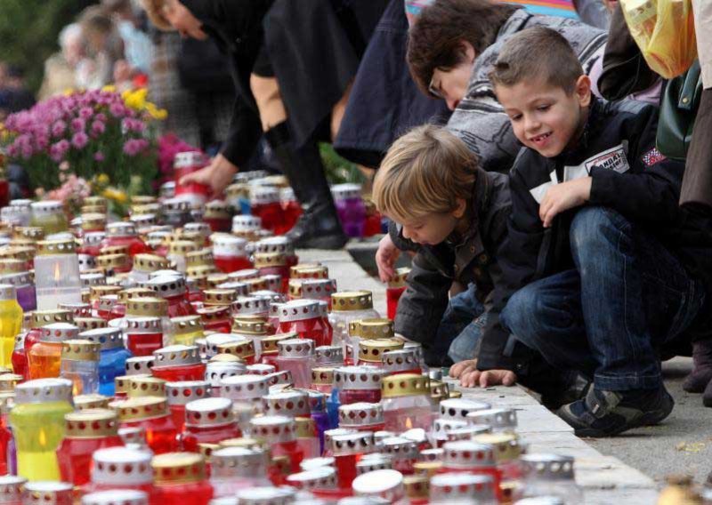 Zašto se slavi blagdan Svih svetih?