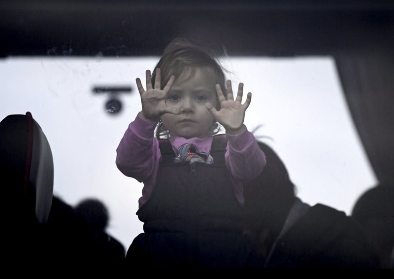 [FOTO] Sva tuga ovoga svijeta u njihovim je pogledima. Fotografije djece iz Ukrajine nikoga ne ostavljaju ravnodušnim